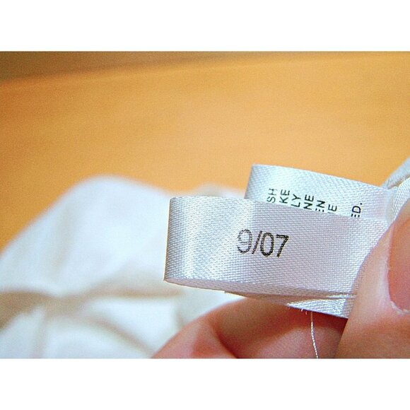 Express Lightweight Button Front Blouse Ivory Long Sleeve Puff Sleeve Top Sz XS - Picture 10 of 11